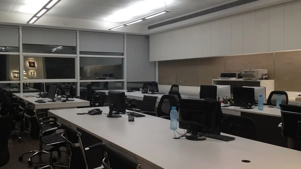GA Office Universal Majestic – view 3